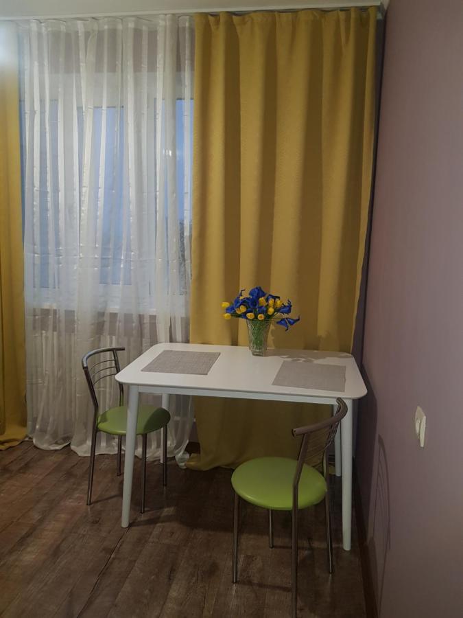 Apartment Sports Palace Просторная Квартира Рядом Дворец Спорта Charkov Buitenkant foto