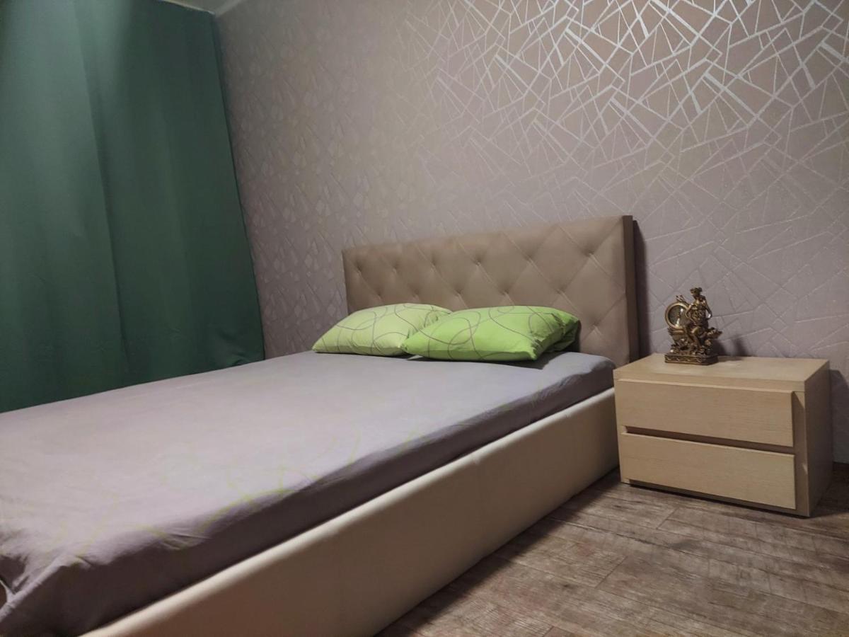 Apartment Sports Palace Просторная Квартира Рядом Дворец Спорта Charkov Buitenkant foto